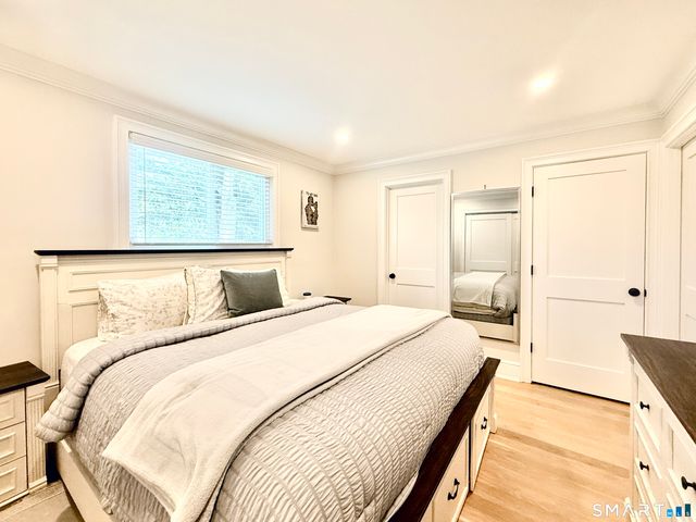 -225 Hoyt Street, Darien, CT 06820