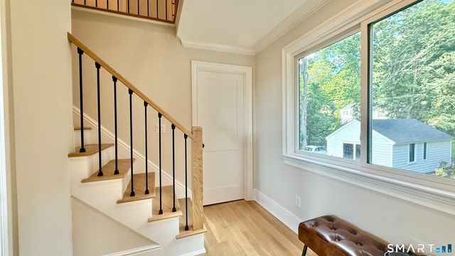 -225 Hoyt Street, Darien, CT 06820