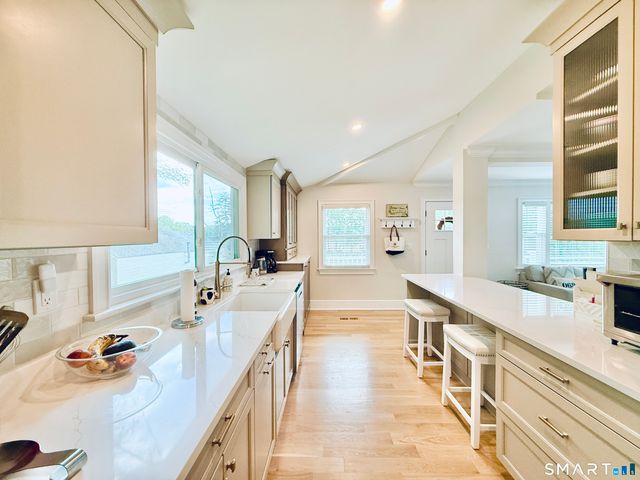 -225 Hoyt Street, Darien, CT 06820