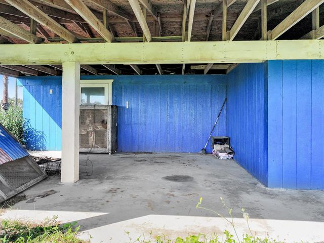830 E Johnson Crawford Circle, Port Bolivar, TX 77650