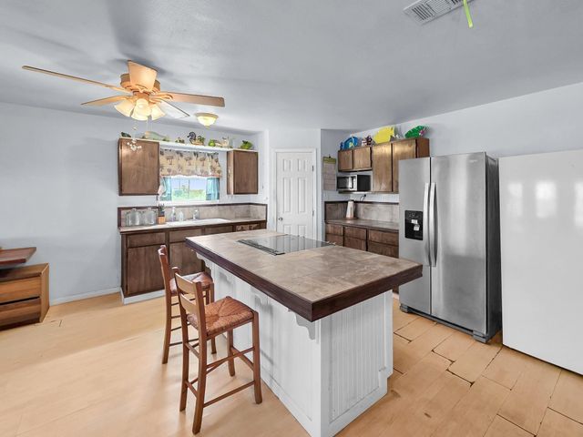 830 E Johnson Crawford Circle, Port Bolivar, TX 77650