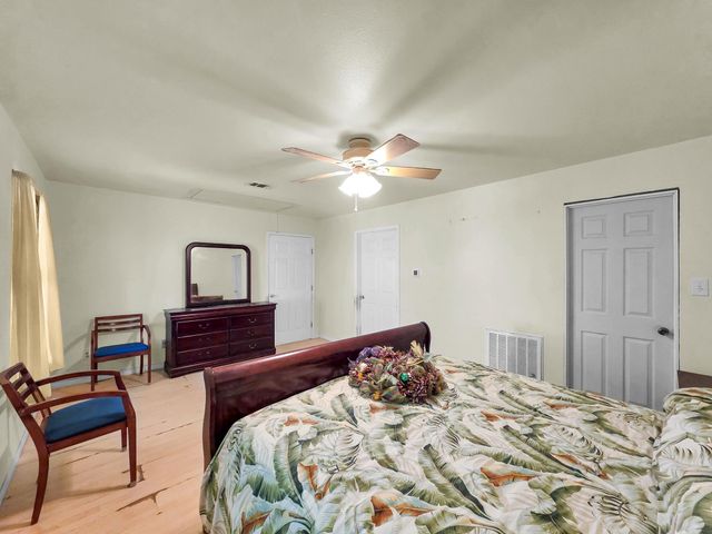 830 E Johnson Crawford Circle, Port Bolivar, TX 77650