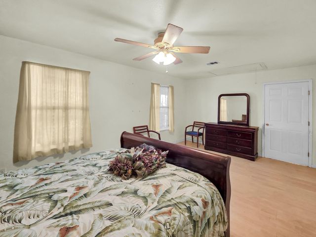 830 E Johnson Crawford Circle, Port Bolivar, TX 77650