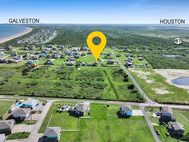 830 E Johnson Crawford Circle, Port Bolivar, TX 77650
