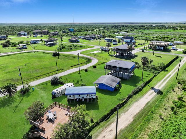 830 E Johnson Crawford Circle, Port Bolivar, TX 77650