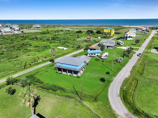 830 E Johnson Crawford Circle, Port Bolivar, TX 77650