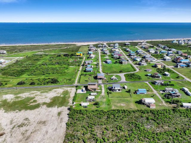 830 E Johnson Crawford Circle, Port Bolivar, TX 77650
