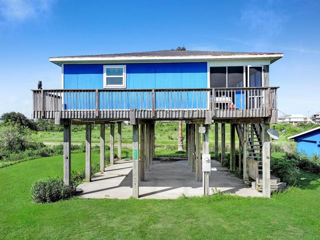 830 E Johnson Crawford Circle, Port Bolivar, TX 77650