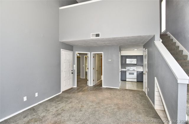 6737 S Peoria Avenue C201, Tulsa, OK 74136