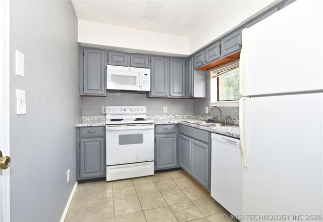 6737 S Peoria Avenue C201, Tulsa, OK 74136