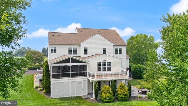 23044 CREIGHTON FARMS DR, Leesburg, VA 20175