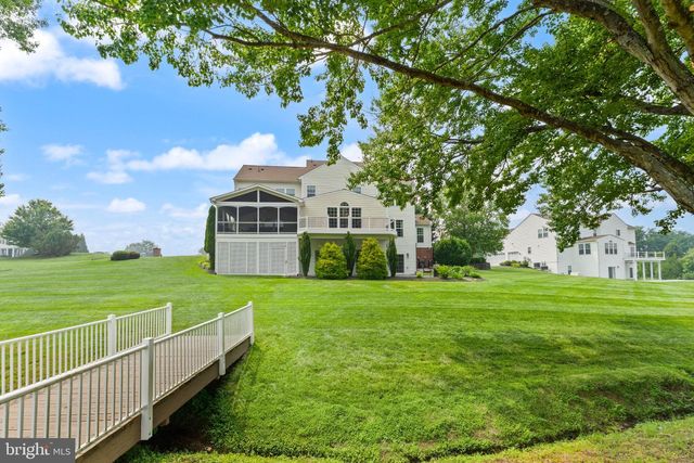 23044 CREIGHTON FARMS DR, Leesburg, VA 20175