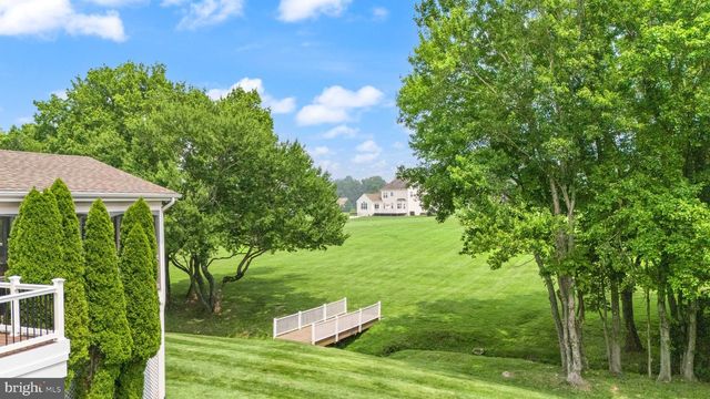 23044 CREIGHTON FARMS DR, Leesburg, VA 20175