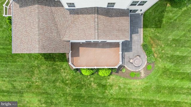 23044 CREIGHTON FARMS DR, Leesburg, VA 20175