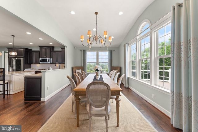 23044 CREIGHTON FARMS DR, Leesburg, VA 20175
