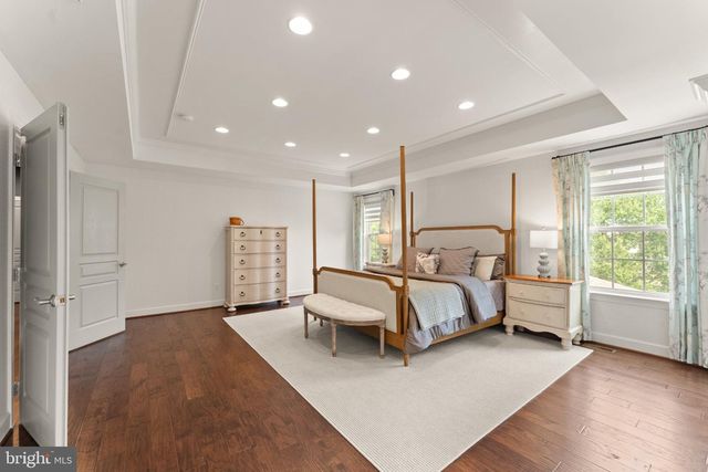 23044 CREIGHTON FARMS DR, Leesburg, VA 20175