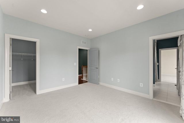 23044 CREIGHTON FARMS DR, Leesburg, VA 20175