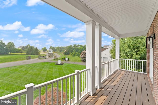 23044 CREIGHTON FARMS DR, Leesburg, VA 20175