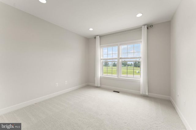 23044 CREIGHTON FARMS DR, Leesburg, VA 20175