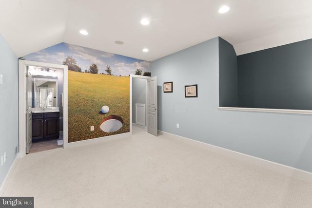 23044 CREIGHTON FARMS DR, Leesburg, VA 20175