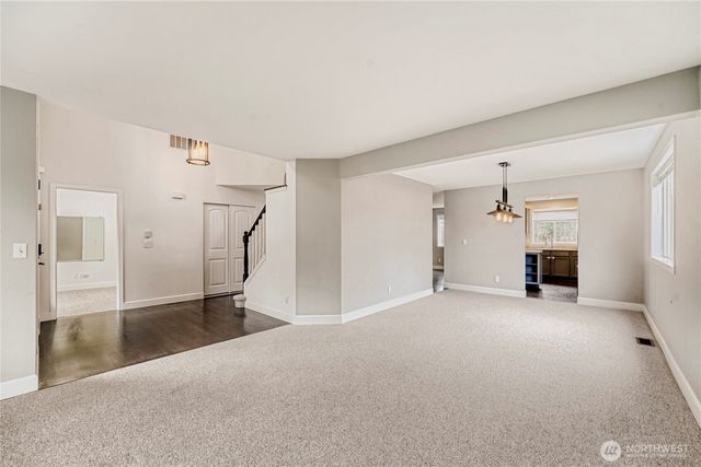 25403 Cumberland Way, Black Diamond, WA 98010