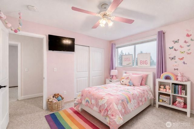 25403 Cumberland Way, Black Diamond, WA 98010