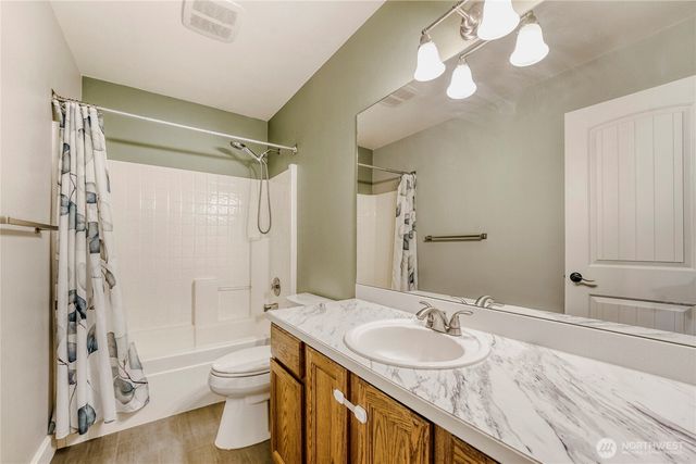 25403 Cumberland Way, Black Diamond, WA 98010