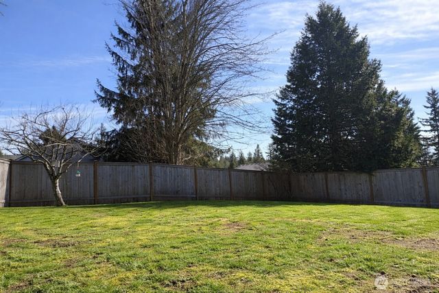 25403 Cumberland Way, Black Diamond, WA 98010