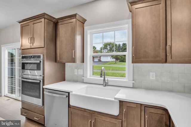 131 ALEXANDRIA DR, Annville, PA 17003