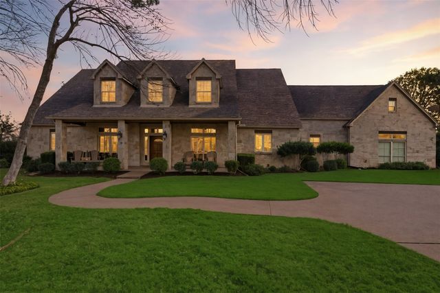 313 Silver Canyon Drive, Fort Worth, TX 76108