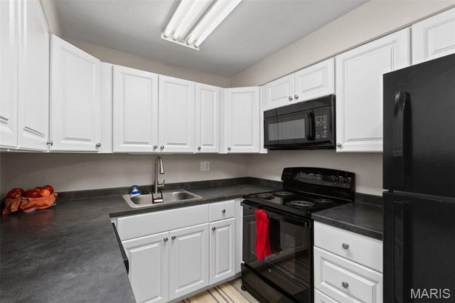 10415 Briarbend Drive 2, St Louis, MO 63146