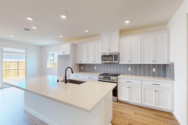 4155 Cambery Dr, Rancho Cordova, CA 95742