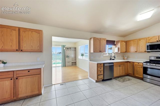 1218 E Onizuka Lane, Pueblo West, CO 81007