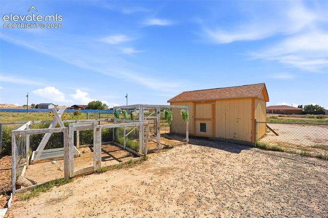 1218 E Onizuka Lane, Pueblo West, CO 81007