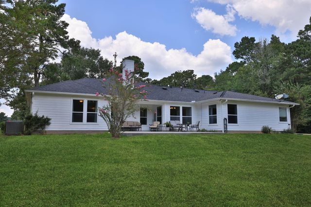 32010 Park Meadow Pass, Magnolia, TX 77355