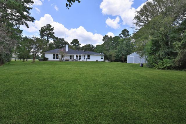 32010 Park Meadow Pass, Magnolia, TX 77355
