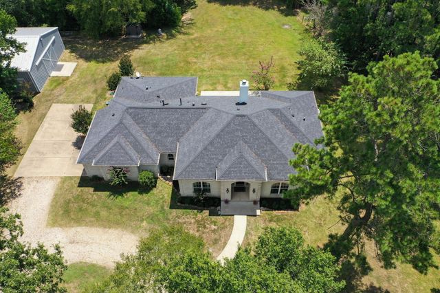 32010 Park Meadow Pass, Magnolia, TX 77355