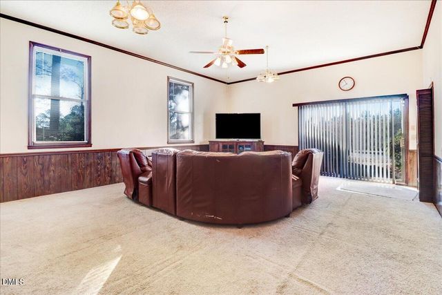 5020 S Carolina 96, Four Oaks, NC 27524