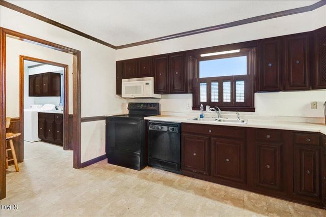 5020 S Carolina 96, Four Oaks, NC 27524