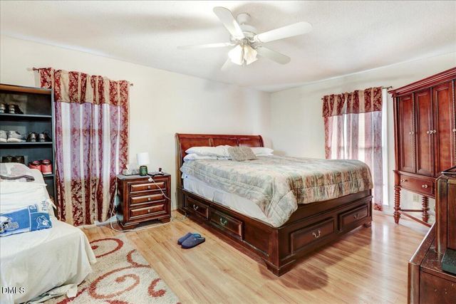 5020 S Carolina 96, Four Oaks, NC 27524