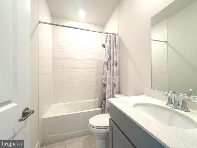 135 ANNAPOLIS ST, Bensalem, PA 19020