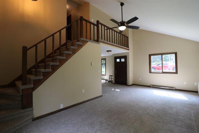 28 Manchester Drive, Lebanon, NH 03766