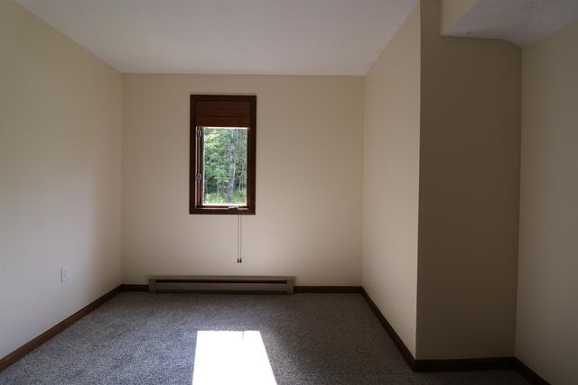 28 Manchester Drive, Lebanon, NH 03766
