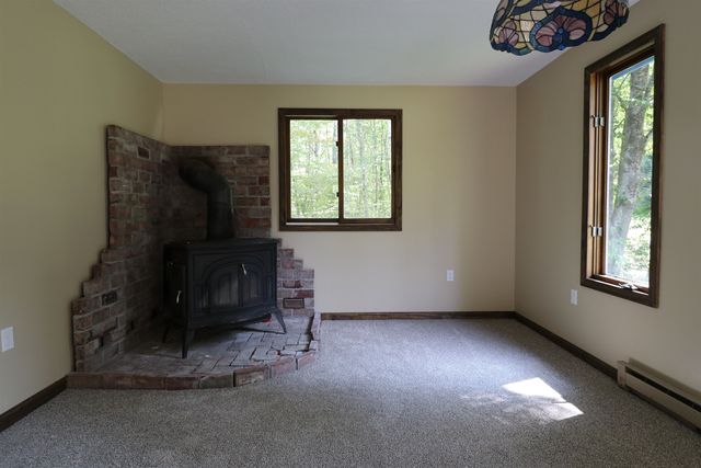 28 Manchester Drive, Lebanon, NH 03766