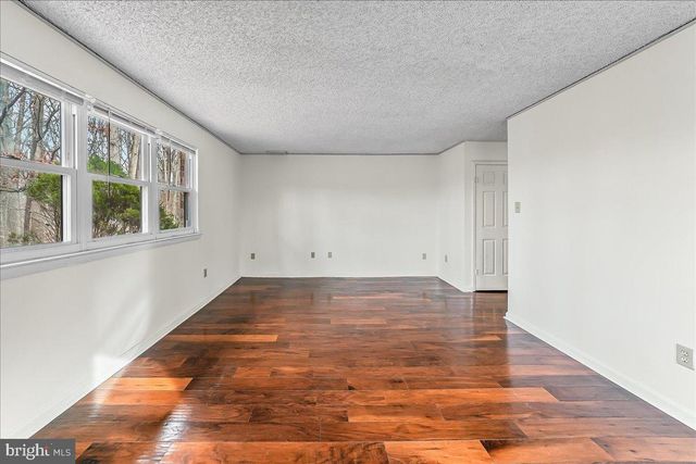 183 BISHOP DR, Aston, PA 19014