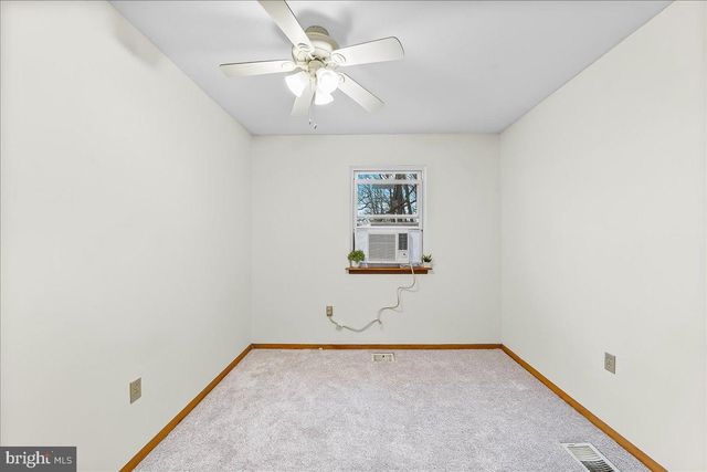 183 BISHOP DR, Aston, PA 19014