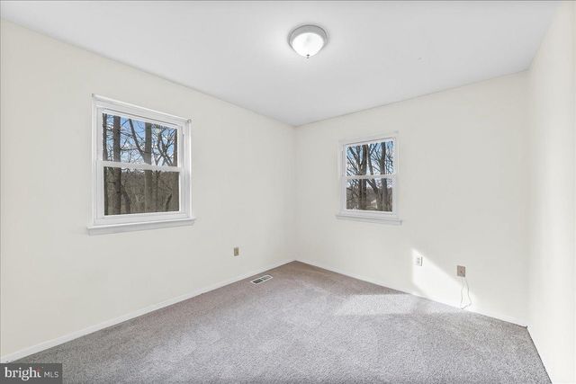 183 BISHOP DR, Aston, PA 19014