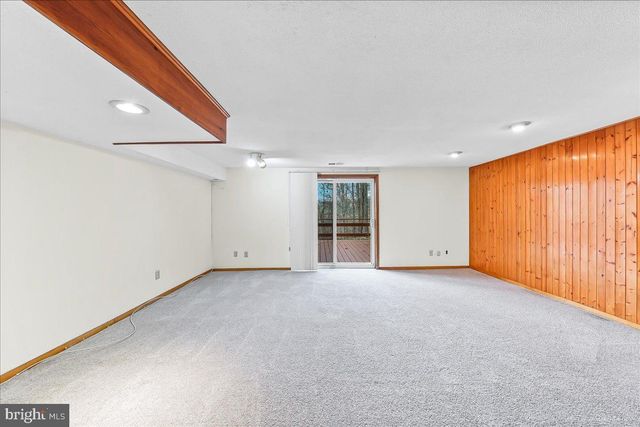 183 BISHOP DR, Aston, PA 19014