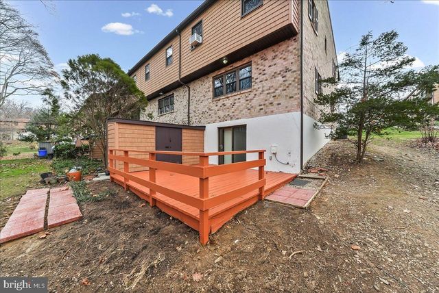 183 BISHOP DR, Aston, PA 19014