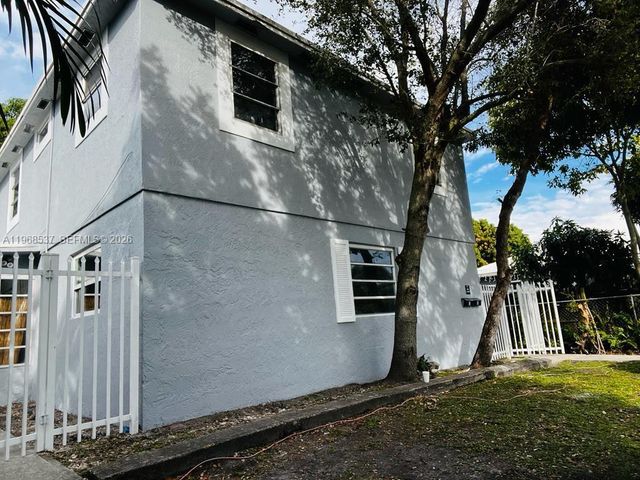 5 NE 16th Ct, Fort Lauderdale, FL 33305